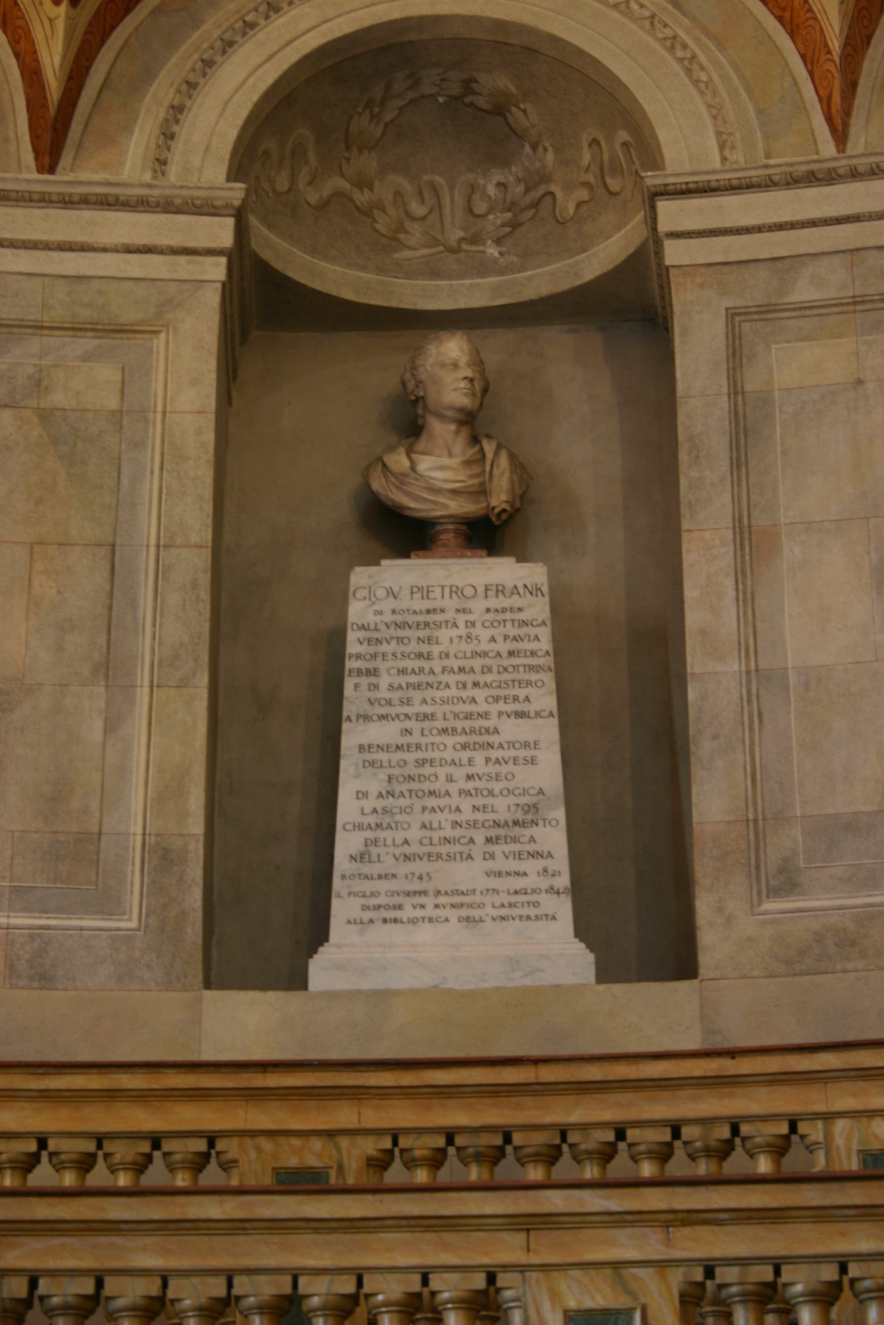 Johann Peter Frank's bust, Aula Scarpa, Pavia.JPG